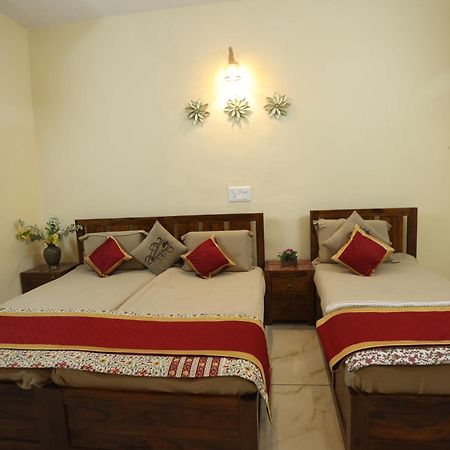 Beena Homestay Jaipur Bagian luar foto