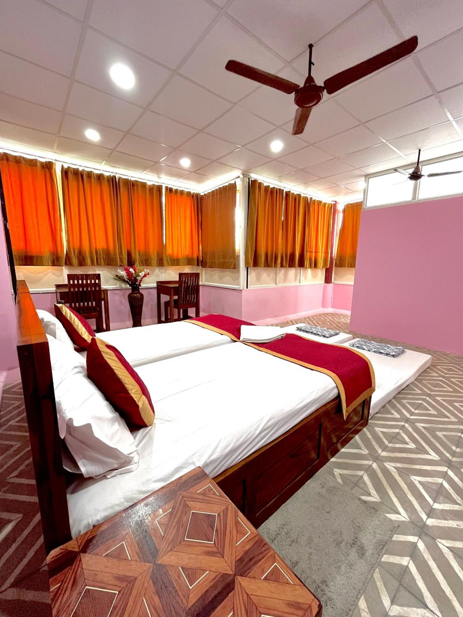 Beena Homestay Jaipur Bagian luar foto