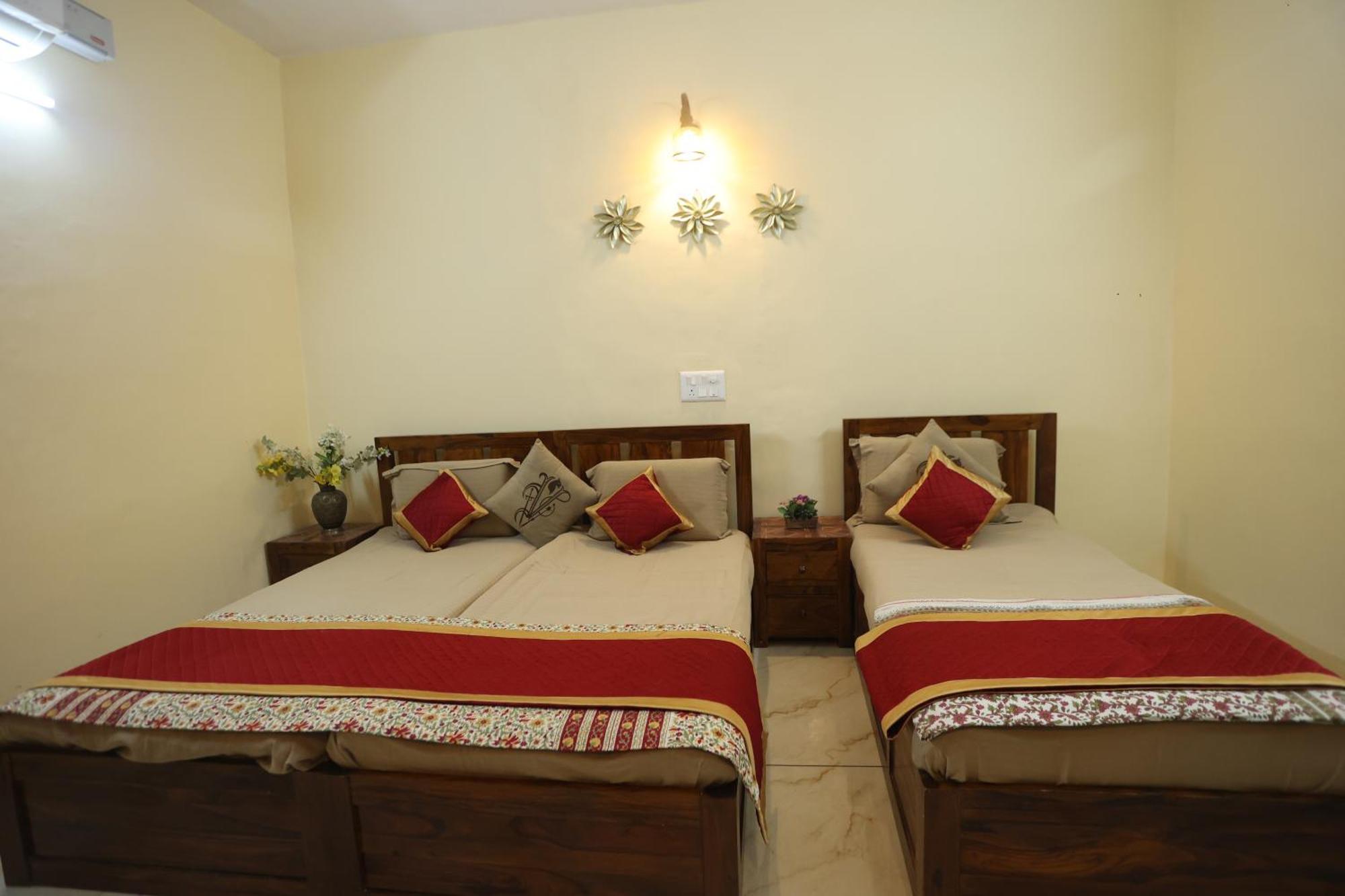 Beena Homestay Jaipur Bagian luar foto